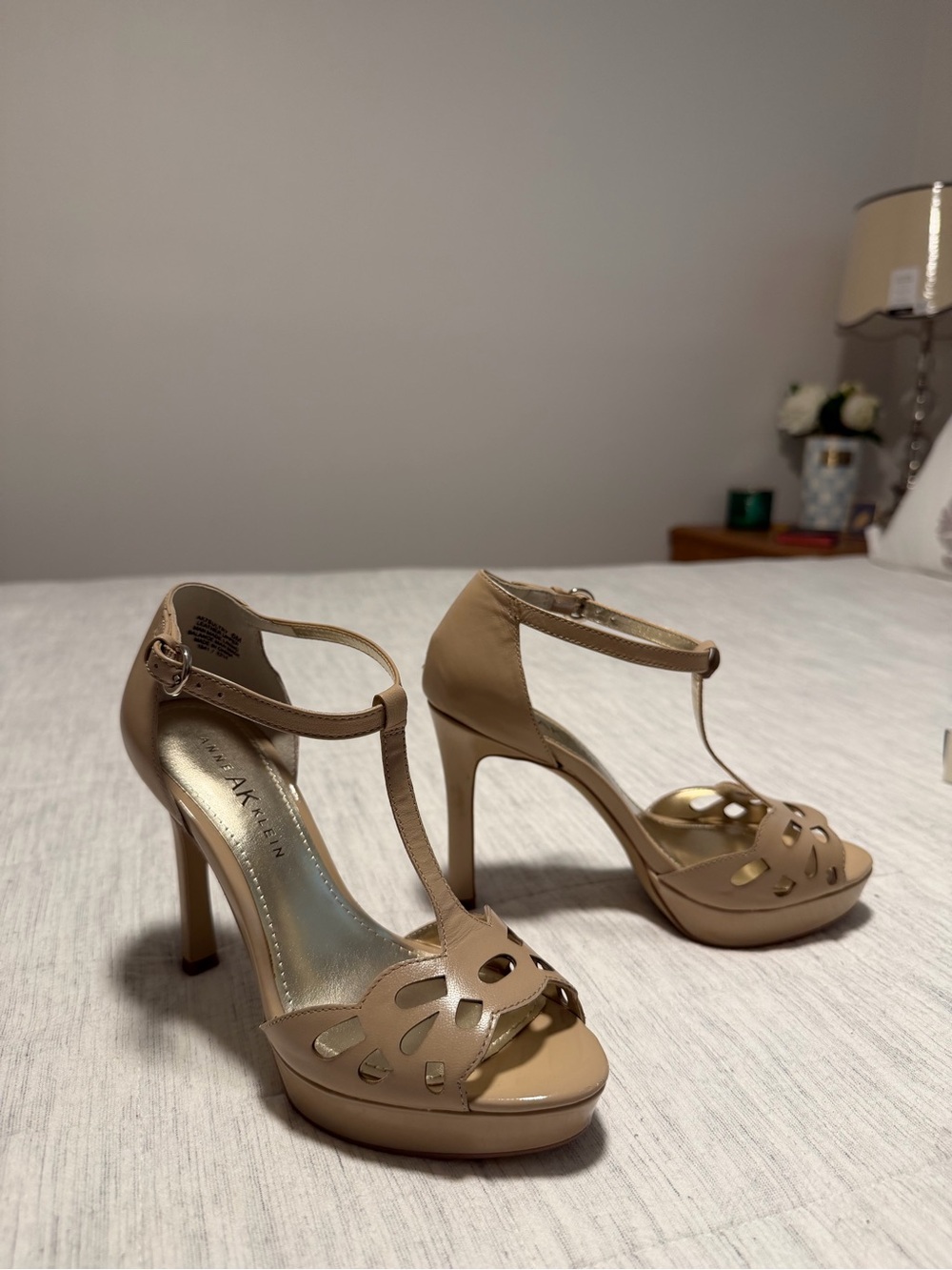 Anne Klein Cream Women's Heels Shoe Box